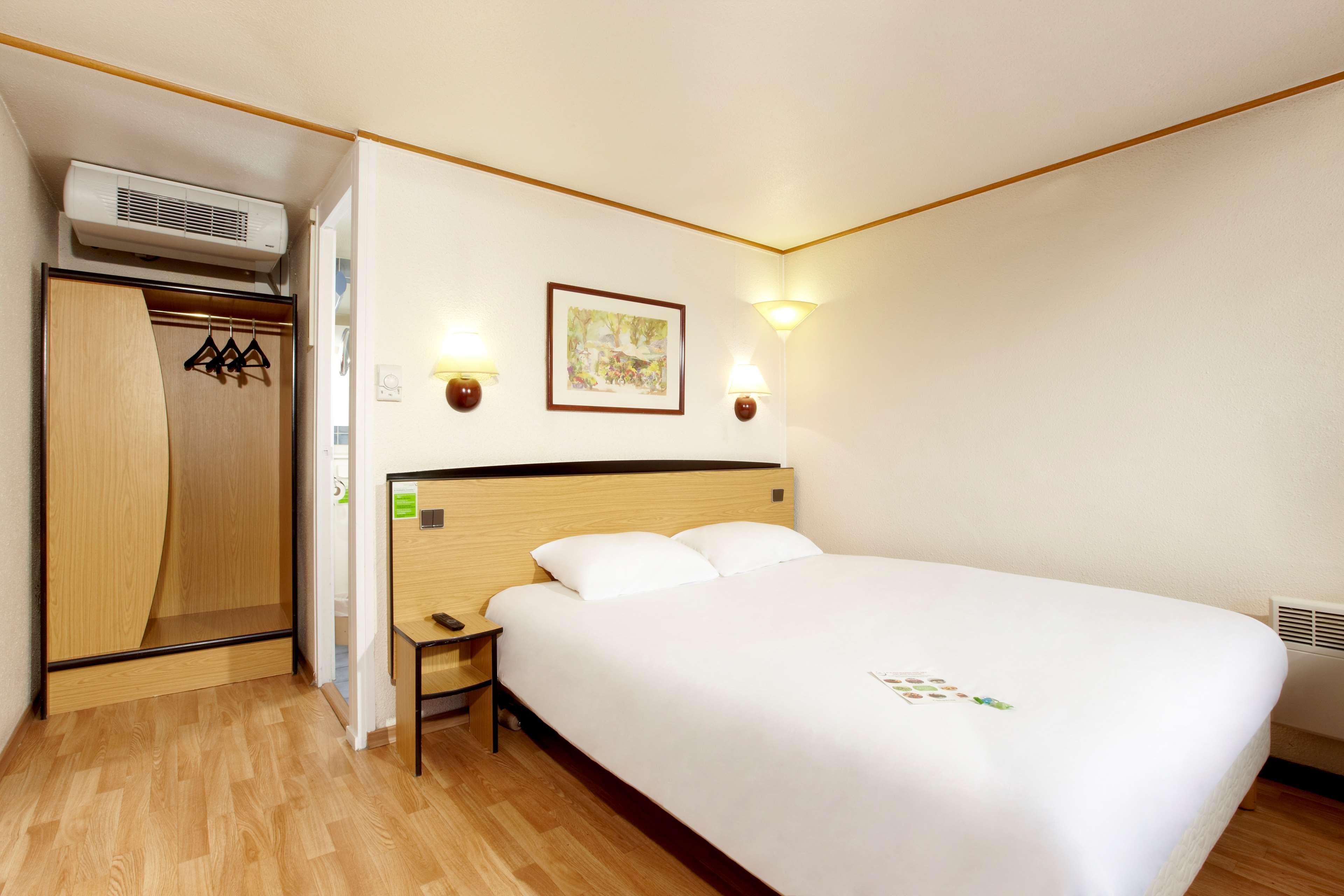 Campanile Saint-Avold Hotel Екстериор снимка