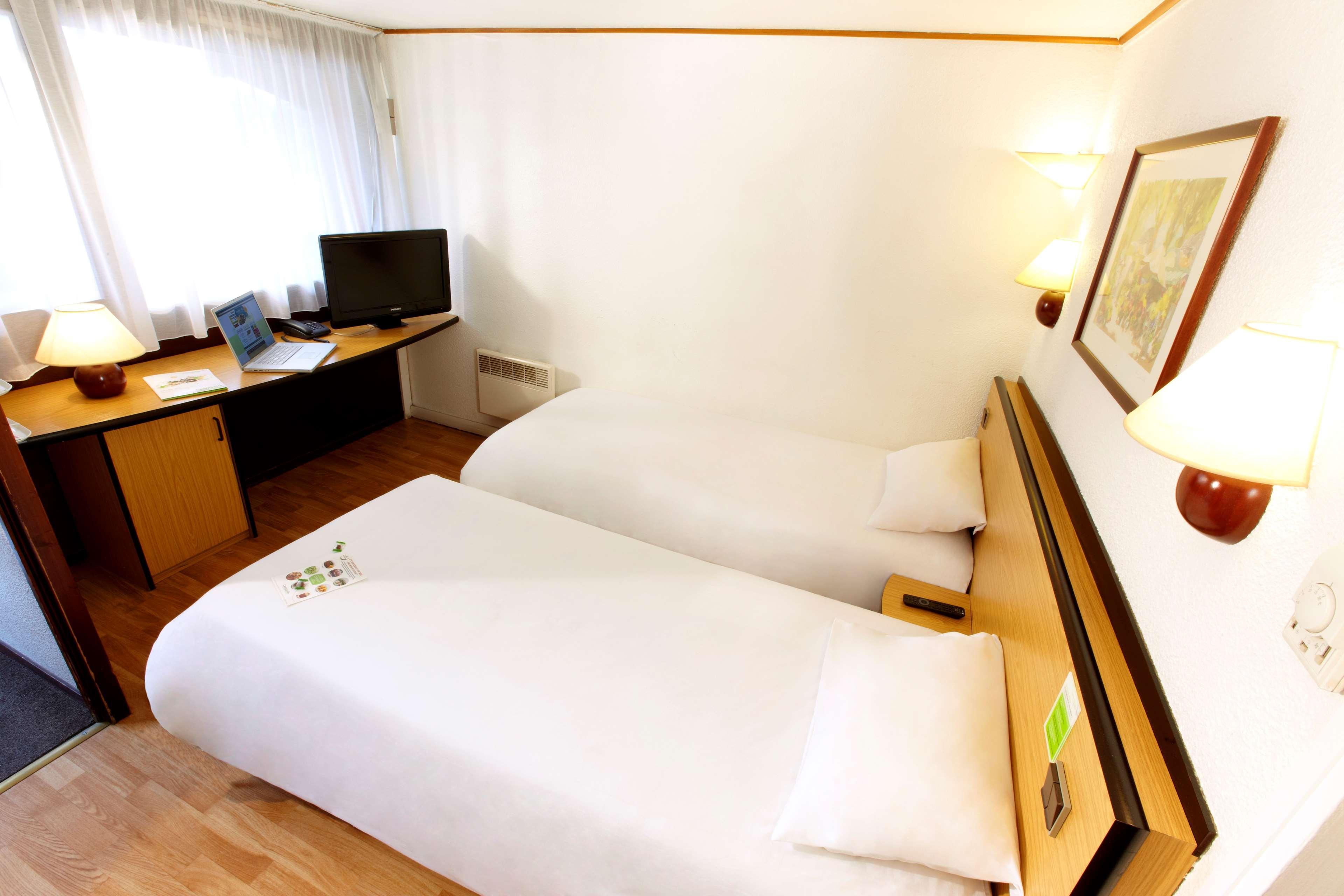 Campanile Saint-Avold Hotel Екстериор снимка